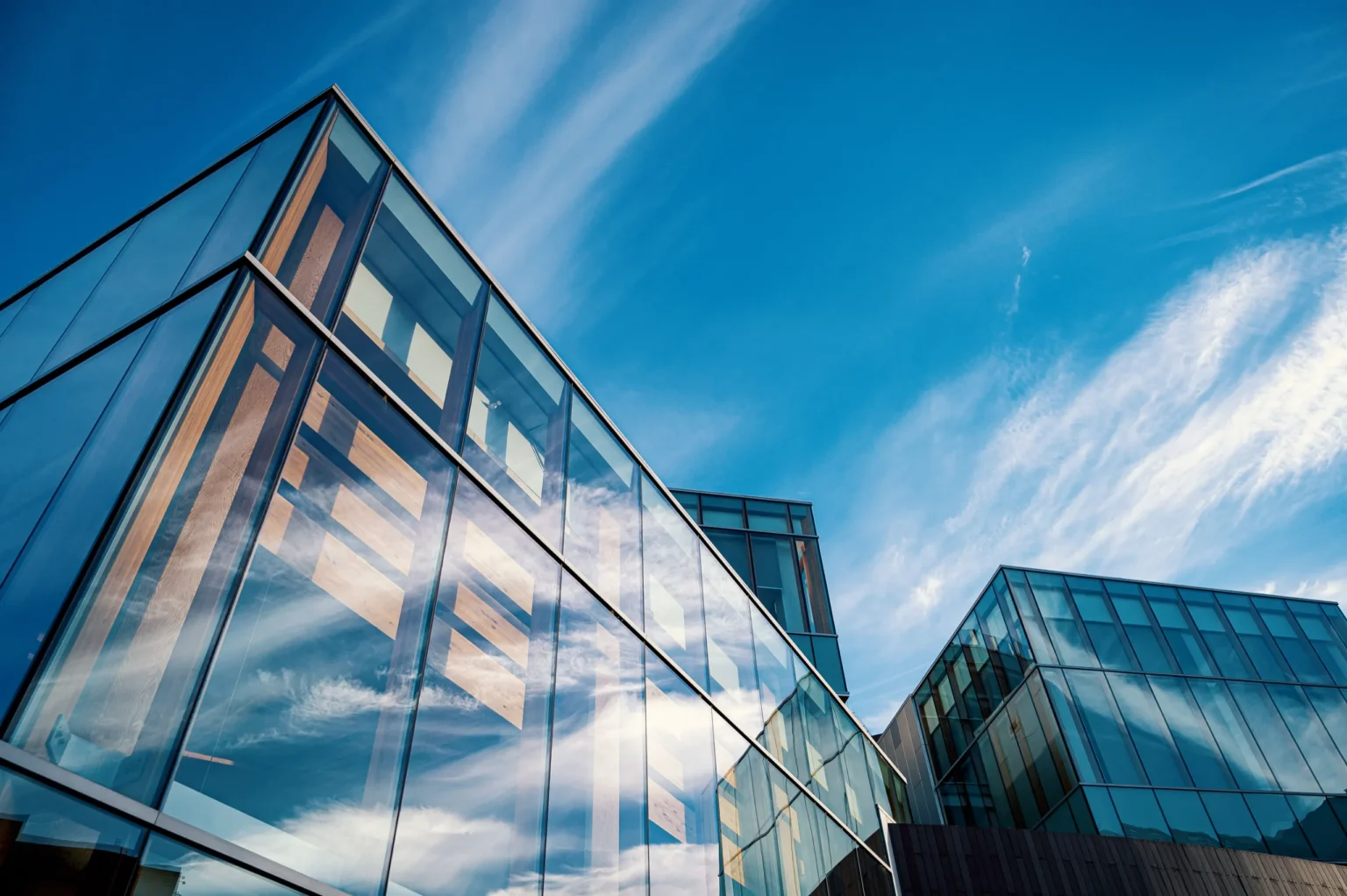 How Professional Commercial Real Estate Brokerage Supports Better Business Decisions